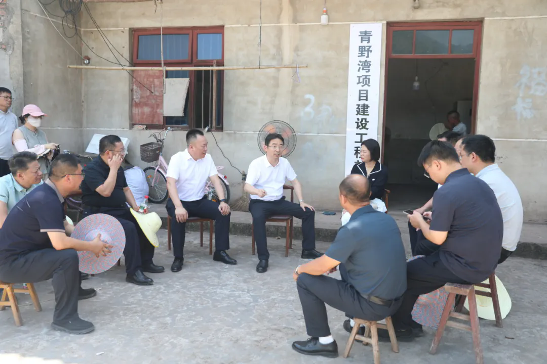 毛大春在双桥经开区走访服务企业时强调 精准靠前服务 厚植产业发展沃土