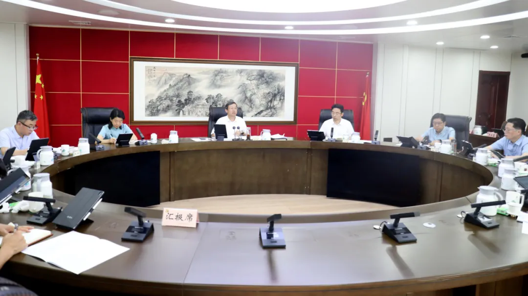 区委常委会召开会议 深入学习贯彻习近平总书记重要讲话精神 研究部署上半年经济运行、“三篇文章”建设、防灾减灾救灾等工作