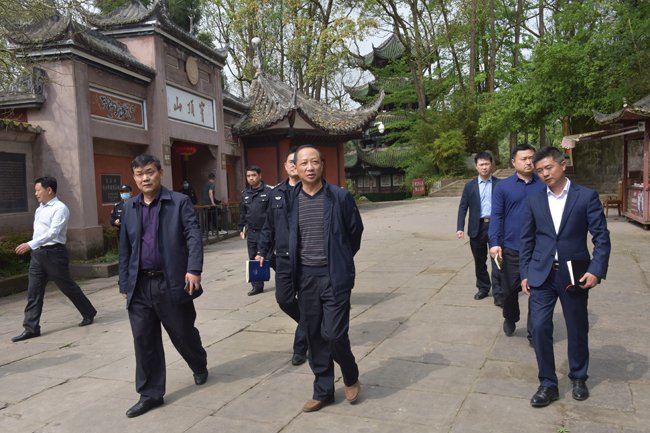 宋伟副区长实地督导香会节安保筹备工作